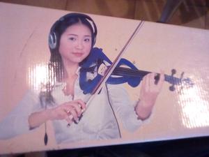 Violin electronico en caja