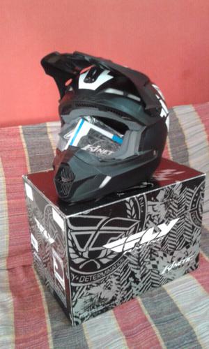 casco fly racing kinetic talle M