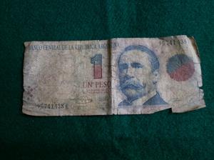 papel moneda de un peso argentino