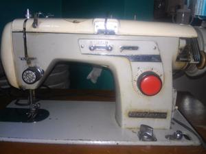 Maquina de coser antigua GODECO