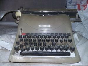Maquina de escribir olivetti