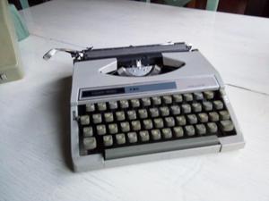 Máquina De Escribir Portátil Silver Reed 730 Funciona