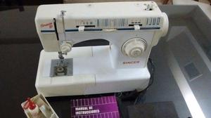 Máquina de coser singer, modelo Florencia 57