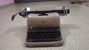 Máquina de escribir Olivetti excelente estado