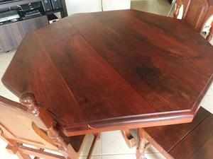 Vendo mesa de algarrobo con 6 sillas $ 
