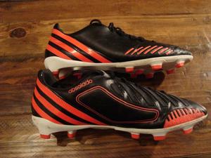 Veno botines de futbol"ADIDAS PREDATOR ABSOLADO", usados (2