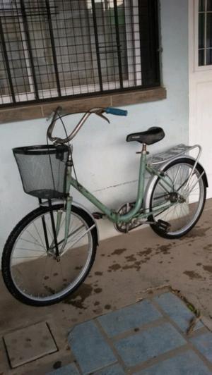 Bici gracielita r24 esta como en la foto escucho oferta