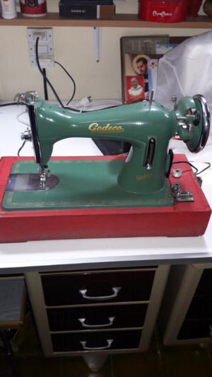 Máquina coser GODECO