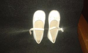 Zapatos Blancos N° 27 Con moño