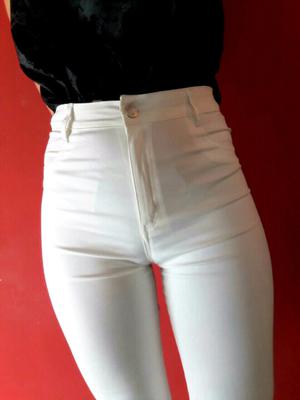 Pantalón engomado blanco