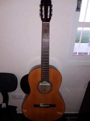 VENDO URGENTE GUITARRA ANTIGUA CASA NÚÑEZ ESTA NUEVA