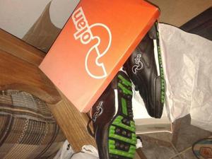 Vendo Botines futbol 5.