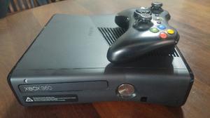 Xbox 360 Elite (320 Gb)