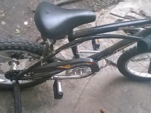 se vende bici para chicos rodado 16 bmx Nueva