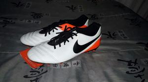 BOTINES NIKE TIEMPO TALLE 43