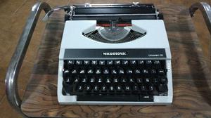 Máquina de escribir con estuche (origen Japón)