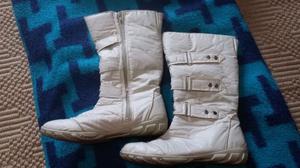 Vendo botas media caña de cuerina talle 40