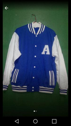 Campera baseball excelente estado