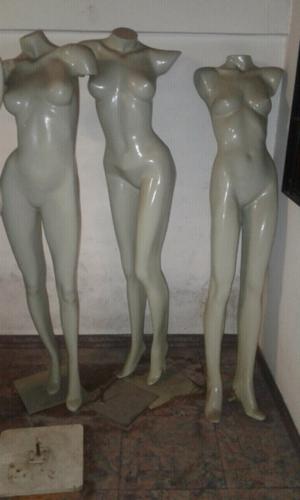 Tres maniquíes mujer