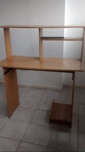 VENDO MESA PARA PC DE ESCRITORIO