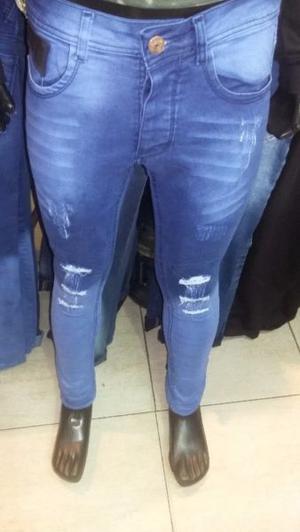 jeans chupin con roturas