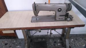 Maquina de coser recta