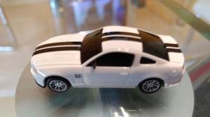 Pen Drive Ford Mustang 16gb Unico