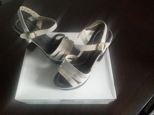 Sandalias nuevas nro.38