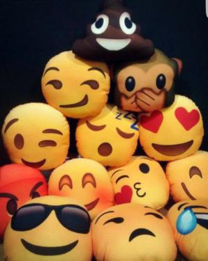 Almohadones Emojis - Día del Niño