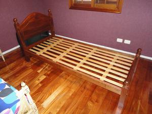 Cama de algarrobo