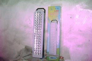 LUZ DE EMERGENCIA 51 LED