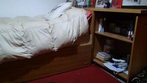 Liquido cama marinera, con respaldo de escritorio y estantes