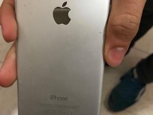 iPhone 6 plateado 16 GB usado