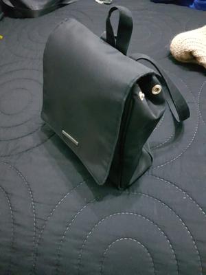 Vendo Mochila negra