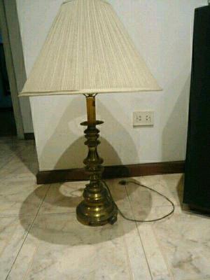 Lampara de mesa antigua