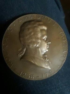 Medalla De Mozart