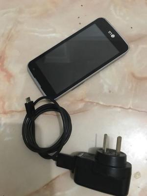 Celular LG con cargador