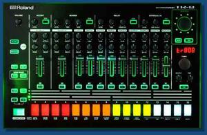 Máquina De Ritmos Roland Aira Tr-8