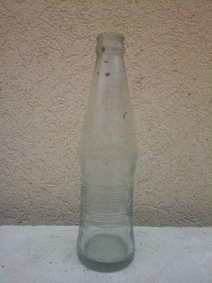 antigua botella de gaseosa salus