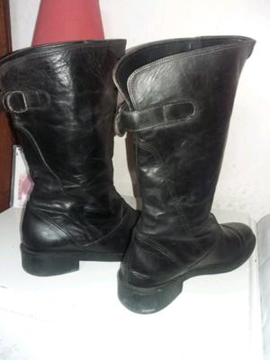 Botas de cuero