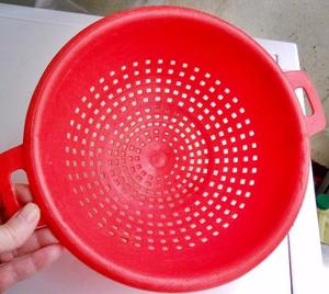 Colador plástico de pastas de 22 cm de diámetro