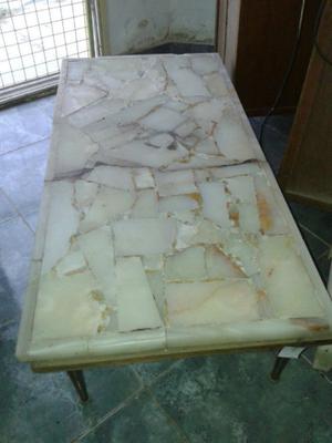 Mesa ratonera de marmol