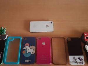 iPhone 4s 16 GB con 7 fundas de regalo