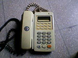 teléfono antiguo para coleccionista retro