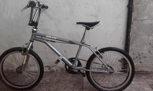 BICICLETA DEPORTIVA BMX - CASI SIN USO-