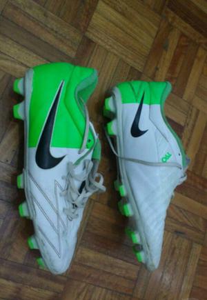Botines Nike Total 90 con tapones
