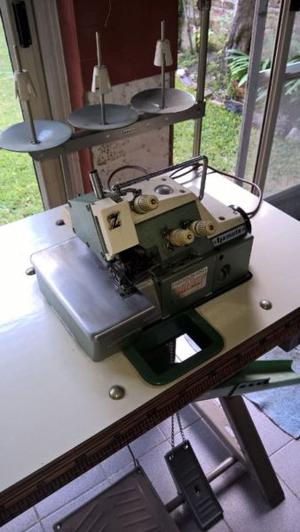 Maquina de coser Yamato