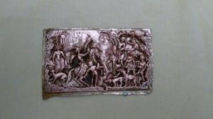 Relieve en bronce