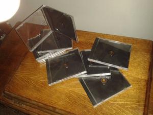 vendo cajas acrilicas para cds usadas exelente estado