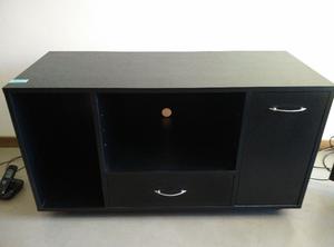 Mesa Para Tv color Negro en Excelente estado!!!